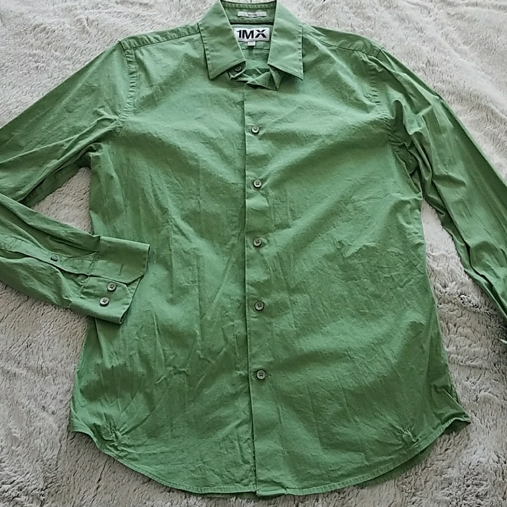Express 1MX Fitted button down shirt